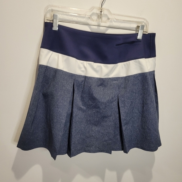 Puma size L prw shape pleated  golf/tennis Prep Skort - Picture 2 of 5
